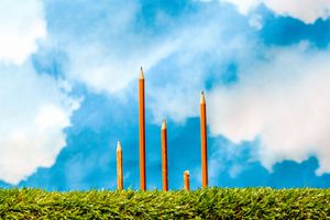 An image of pencils at different heights.