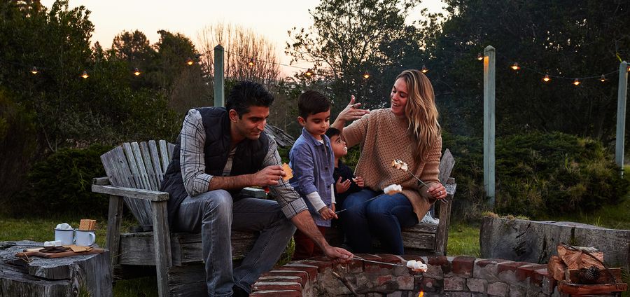 An image of a family at Mar Vista Farm + Cottages.