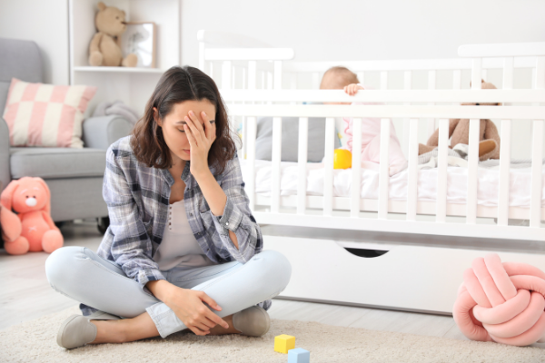 Postpartum Anxiety 101 | When it comes to postpartum recovery, many of us are aware that we may develop the baby blues - or postpartum depression - but few people talk about postpartum anxiety. While it's normal to worry about your newborn baby, excessive worry that affects your daily functioning could signal that you need extra support. This post outlines the signs and symptoms of PPA plus 6 treatment options to help you feel like yourself asap.