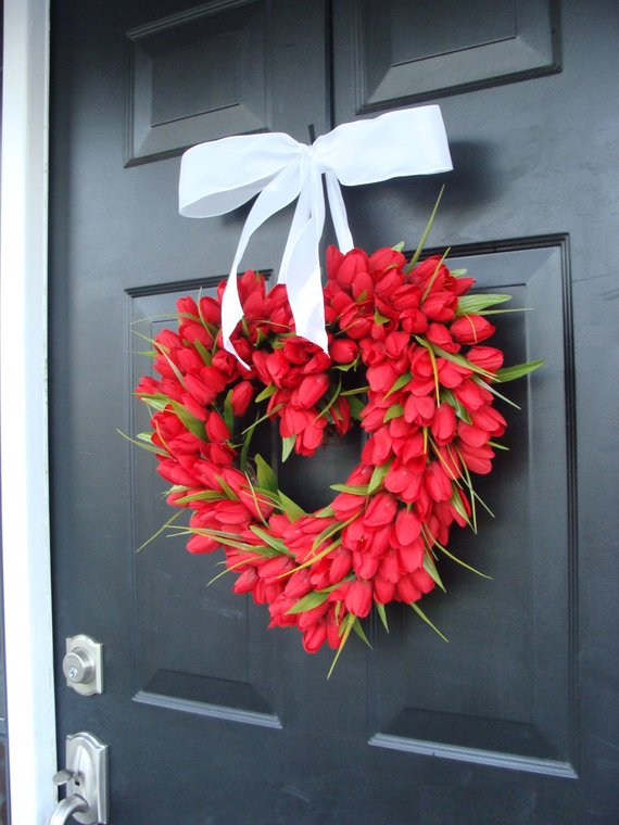 Tulip Heart Wreath