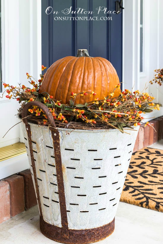 DIY Fall Olive Bucket Pumpkin Planters