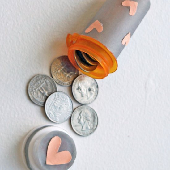 Upcycle It - Store Quarters in Your Pill Bottle