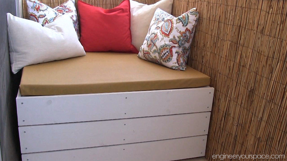 DIY Outdoor Storage Bench