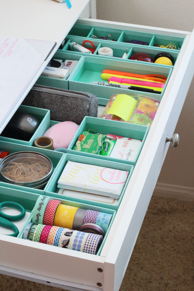 Simple Desk Organization Tips For Busy Moms – And Not Only