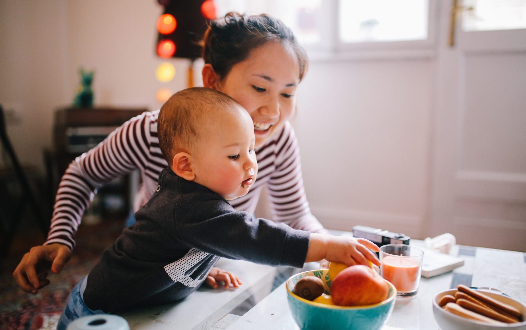 baby eating